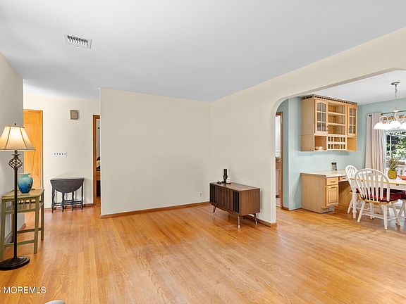 5th image of 8 Riccis Drive