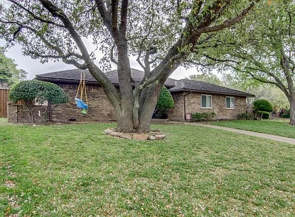 2nd image of 7735 Lone Moor Cir