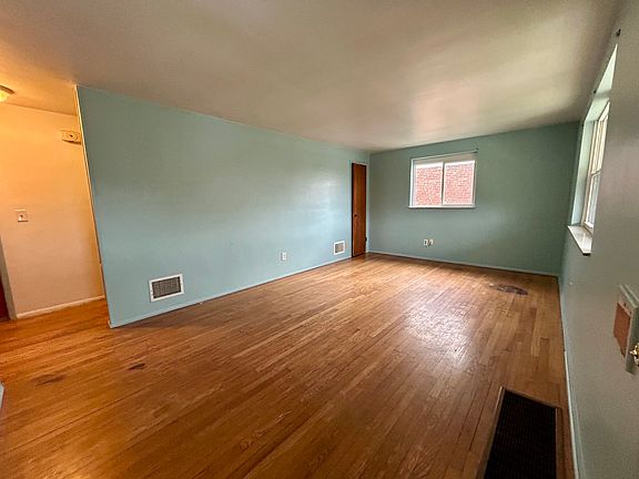 2nd image of 3436 Hillside Ave