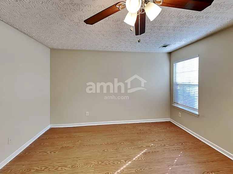 2143 Skylar Leigh Dr — Photo 10