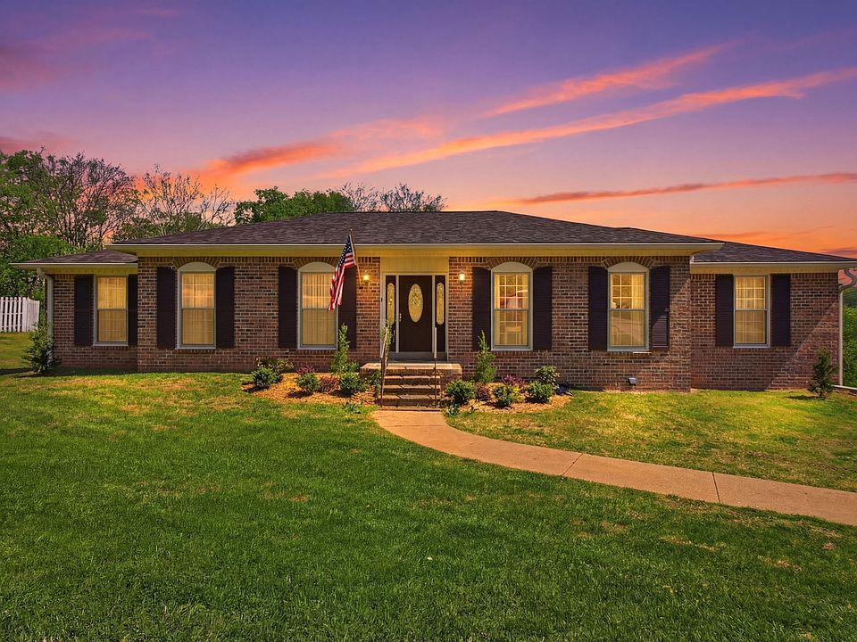 1st image of 2030 Graceland Dr