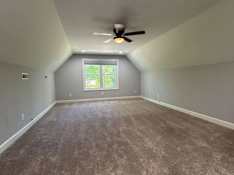 262 Allenwood Dr — Photo 20