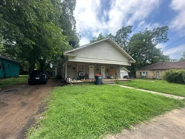 828 E Price St, Paris, TX 75460