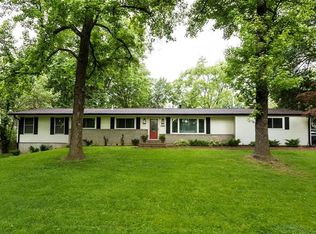 11780 Bayberry Ln, Saint Louis, MO 63131