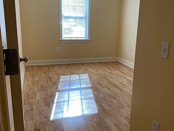 5th image of 555 Page St Unit 101