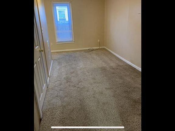 4th image of 930 Hopewell St