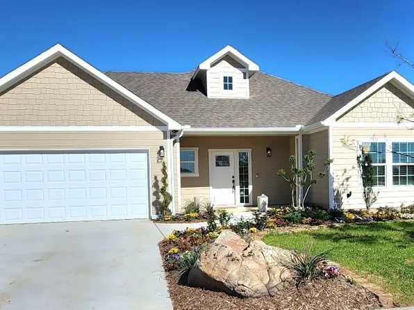 102 Wesson St, Mabank, TX 75156