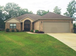 139 Saint Thomas Dr, Guntown, MS 38849