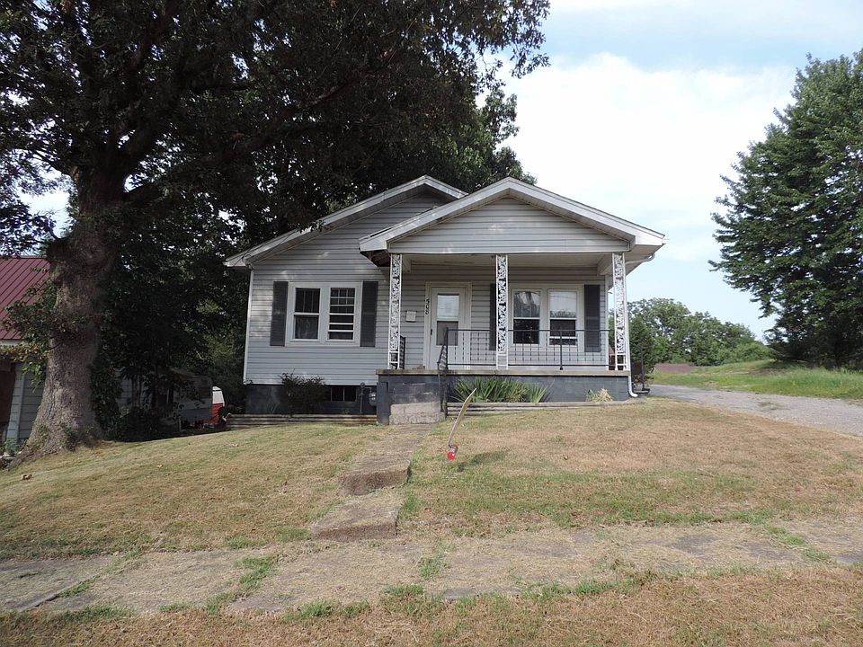 1st image of 508 N 3rd St