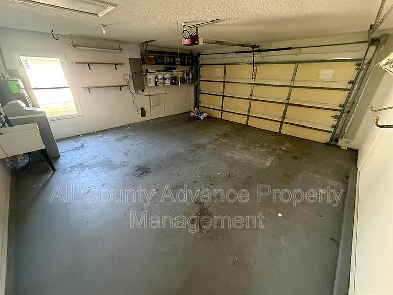 3232 Oakwood Pl — Photo 16