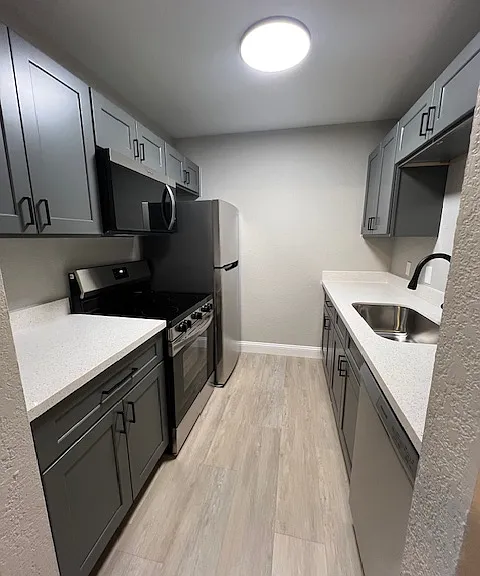 4164 Treadway Rd #10 — Photo 3