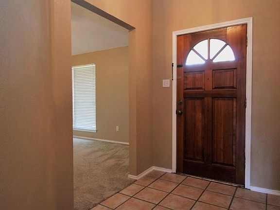3rd image of 3810 Drakestone Ave