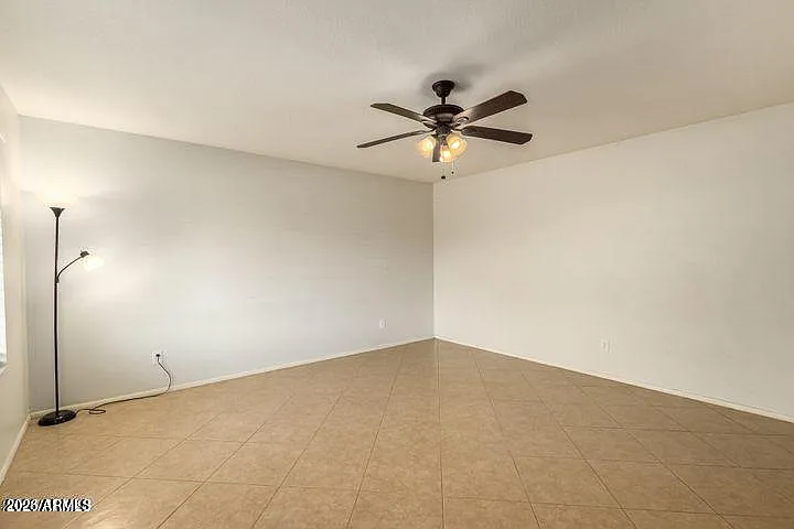 1518 W 5th Pl — Photo 8