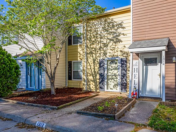 2nd image of 1312 River Birch Run S