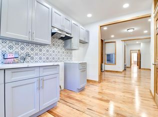 2047 Gates Ave #1RR, Ridgewood, NY 11385