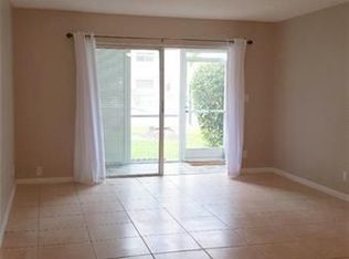 218 NE 12th Ave APT 105, Hallandale, FL 33009