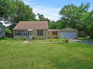 1N103 Delano St, Carol Stream, IL 60188