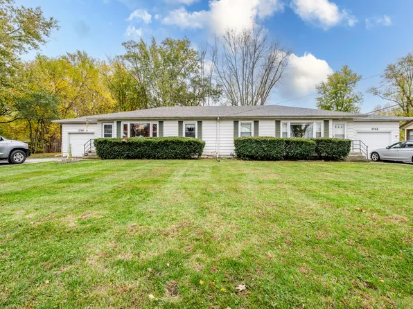 1740 W Glenlord Rd, Stevensville, MI 49127