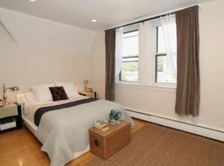 1774 Beacon St APT 6, Brookline, MA 02445