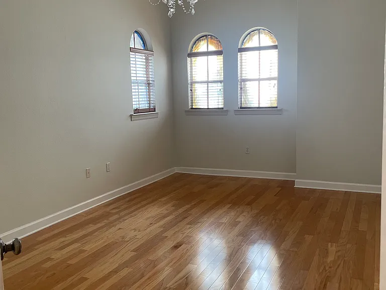Recently painted upstairs bedrooms, bathrooms, closets and hallway