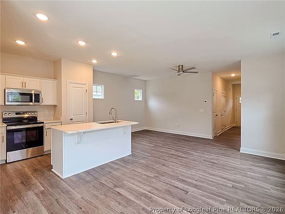 5th image of 750 Chapel Hill Rd