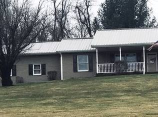 135 Sheward Rd, Jackson, OH 45640