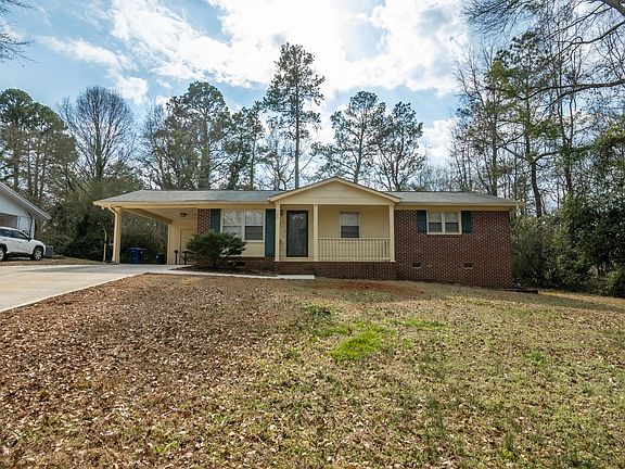 4th image of 105 Cedar Dr