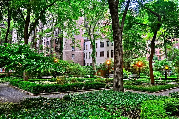 Rented by SDE Realty Corp | media 1