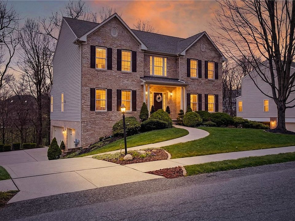 1st image of 112 Hunter Dr