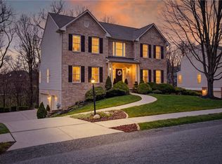 112 Hunter Dr, Cranberry Township, PA 16066