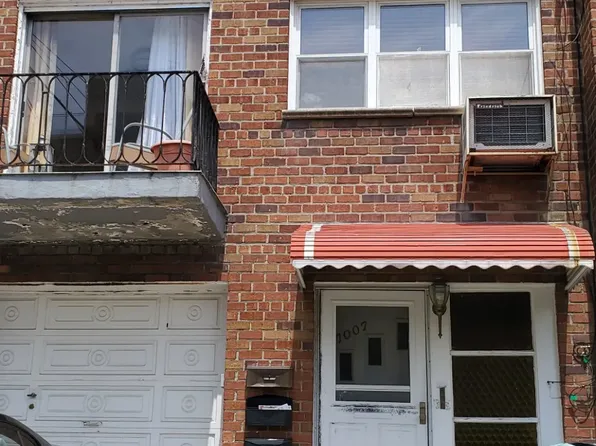 7007 57th Dr, Maspeth, NY 11378