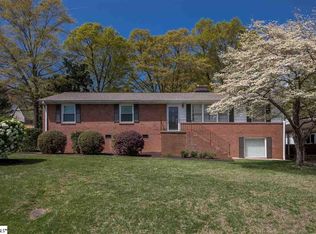 211 Lowndes Ave, Greenville, SC 29607