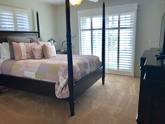 4th image of 77 Mira Mar St