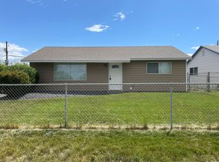 727 S Grand Dr, Moses Lake, WA 98837