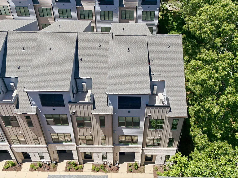 403 Chatham View Rd — Photo 40