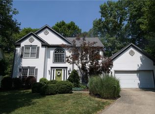 1247 Glenoak Dr, Tallmadge, OH 44278