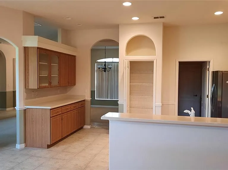 1315 Elli Cir — Photo 13