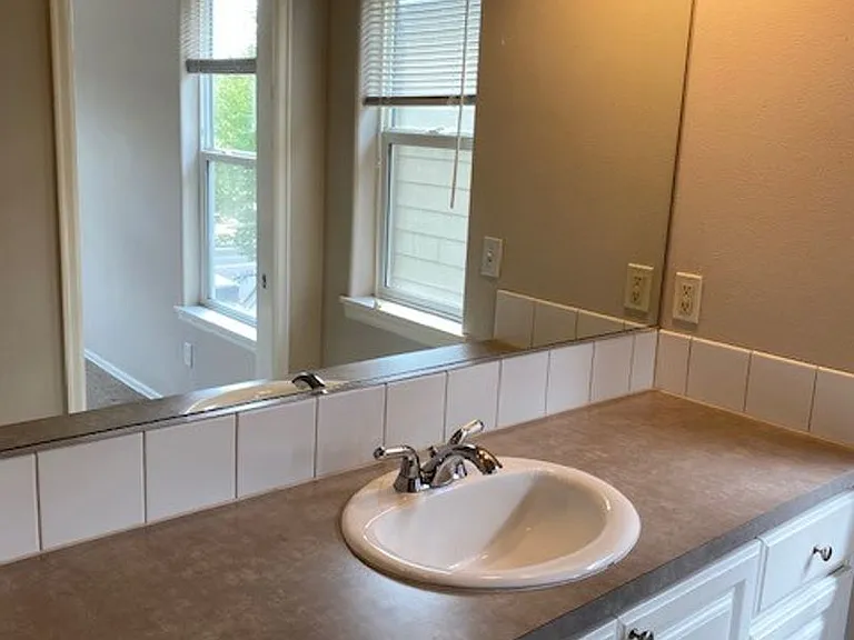 3311 SE Midvale Dr — Photo 23