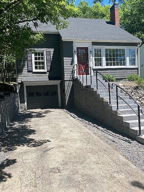 1st image of 703 Crawford Ave