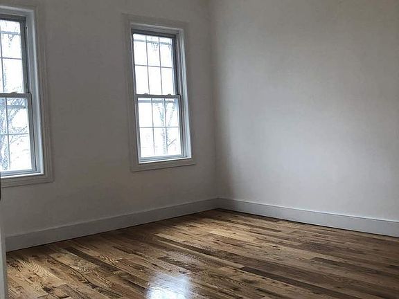 5th image of 8923 129th St