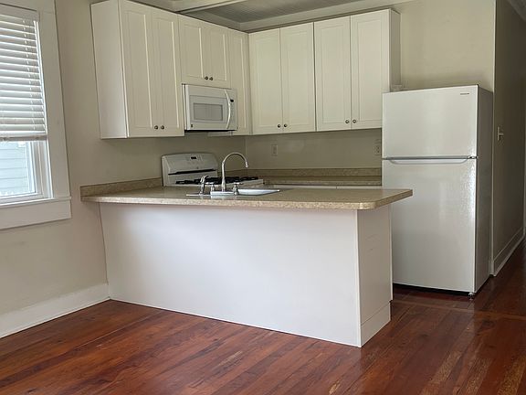 2nd image of 282 Metairie Heights Ave #28
