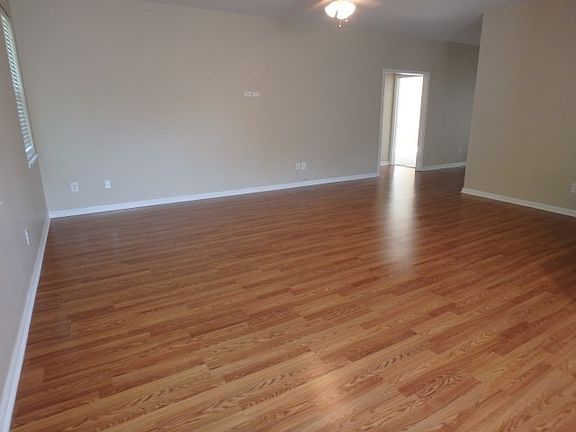 2nd image of 273 Coral Stone Ct SE
