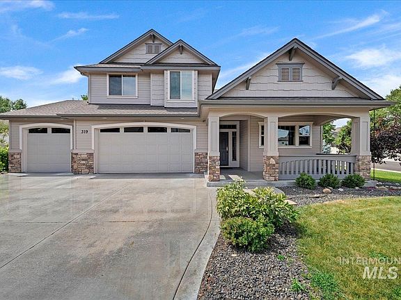 3rd image of 319 S Burgundy Bay Way