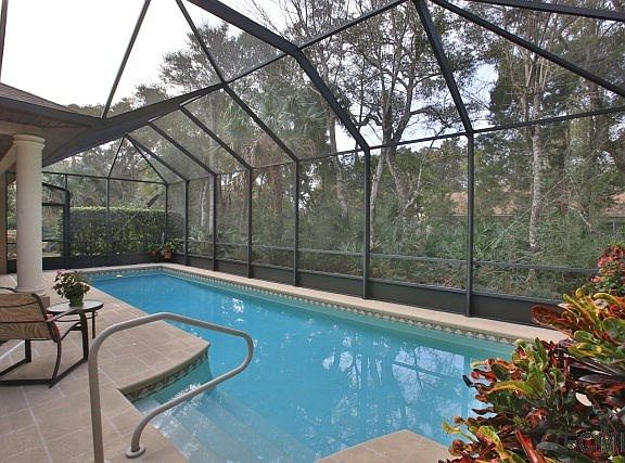 Lap pool