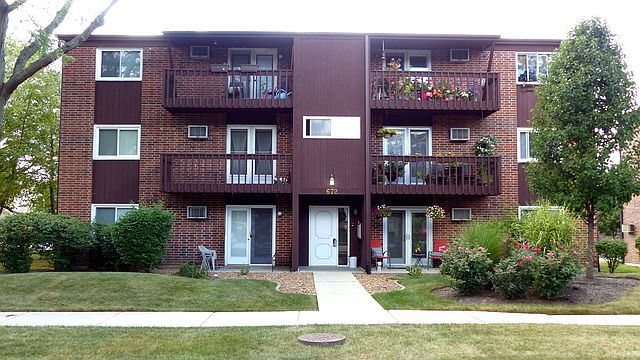 1st image of 672 Daisy Ln APT 212