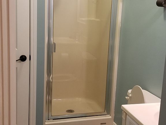 Upstairs bathroom 
