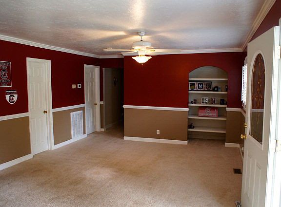 4th image of 204 Crestwood Dr