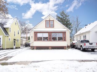 206 Carling Rd, Rochester, NY 14610