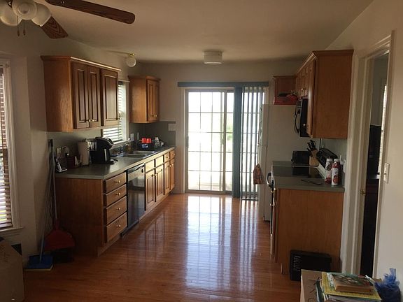 kitchen w slider to patio