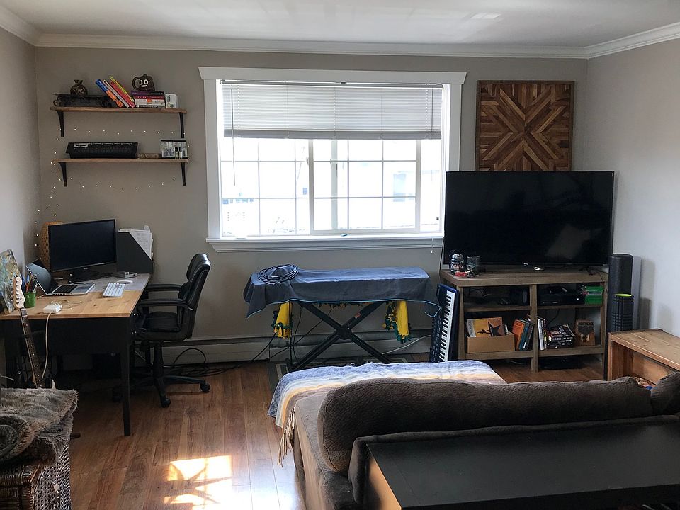 1st image of 1 S Pennsylvania St APT 303